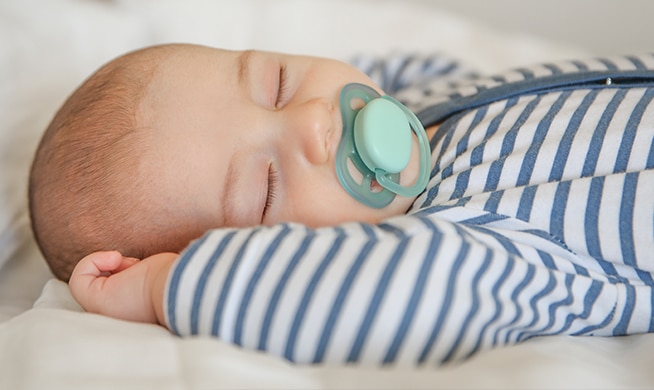 Benefits Of Baby Pacifiers And Tips To Stop Using Them